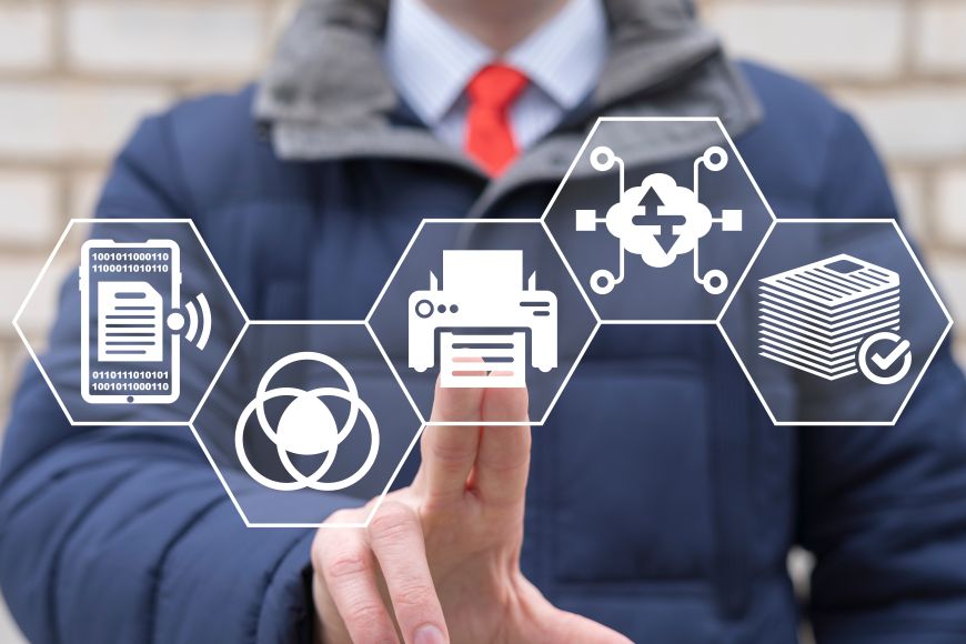 Photocopieur multifonction connecté au cloud dans une stratégie de transformation digitale en entreprise avec gestion documentaire automatisée